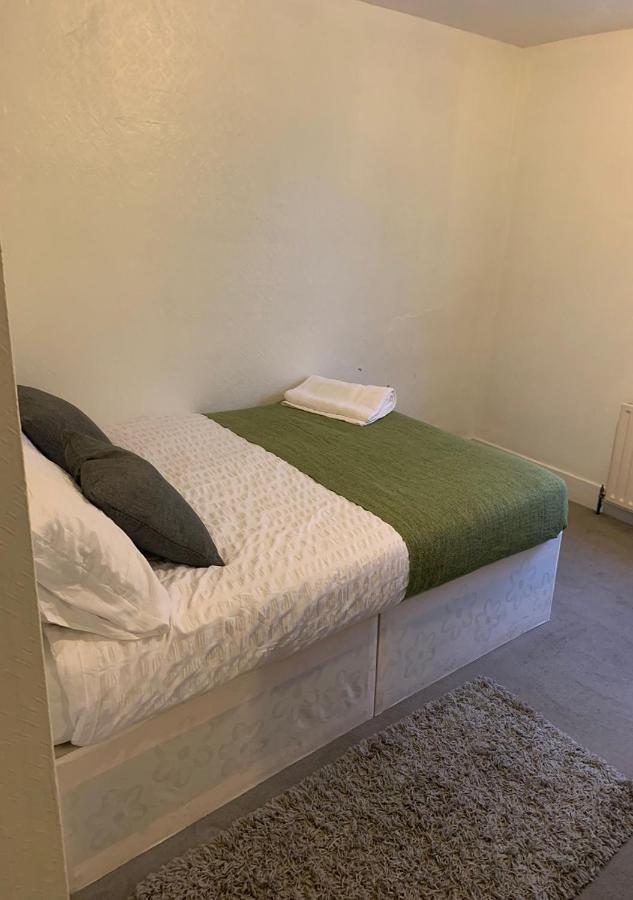 Balham, South Spacious 3 Londra