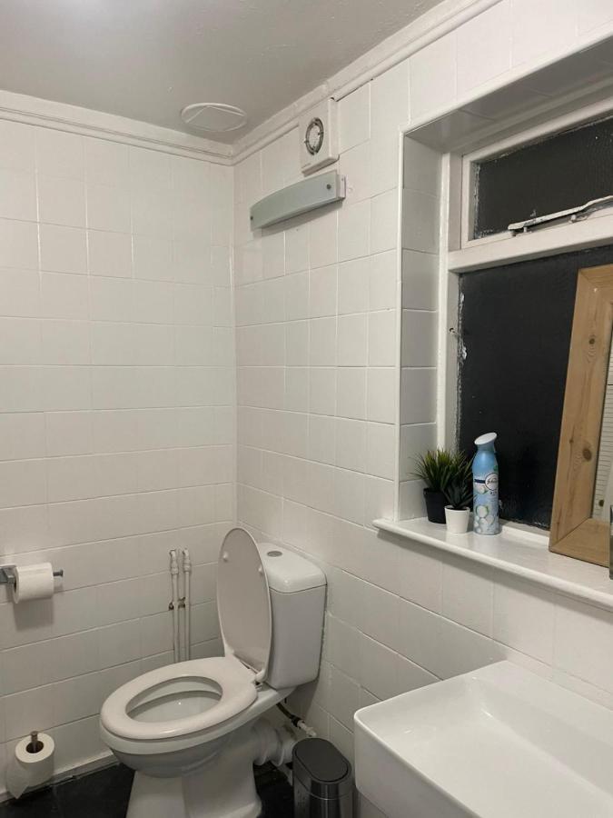 Balham, South Spacious 3 Londra