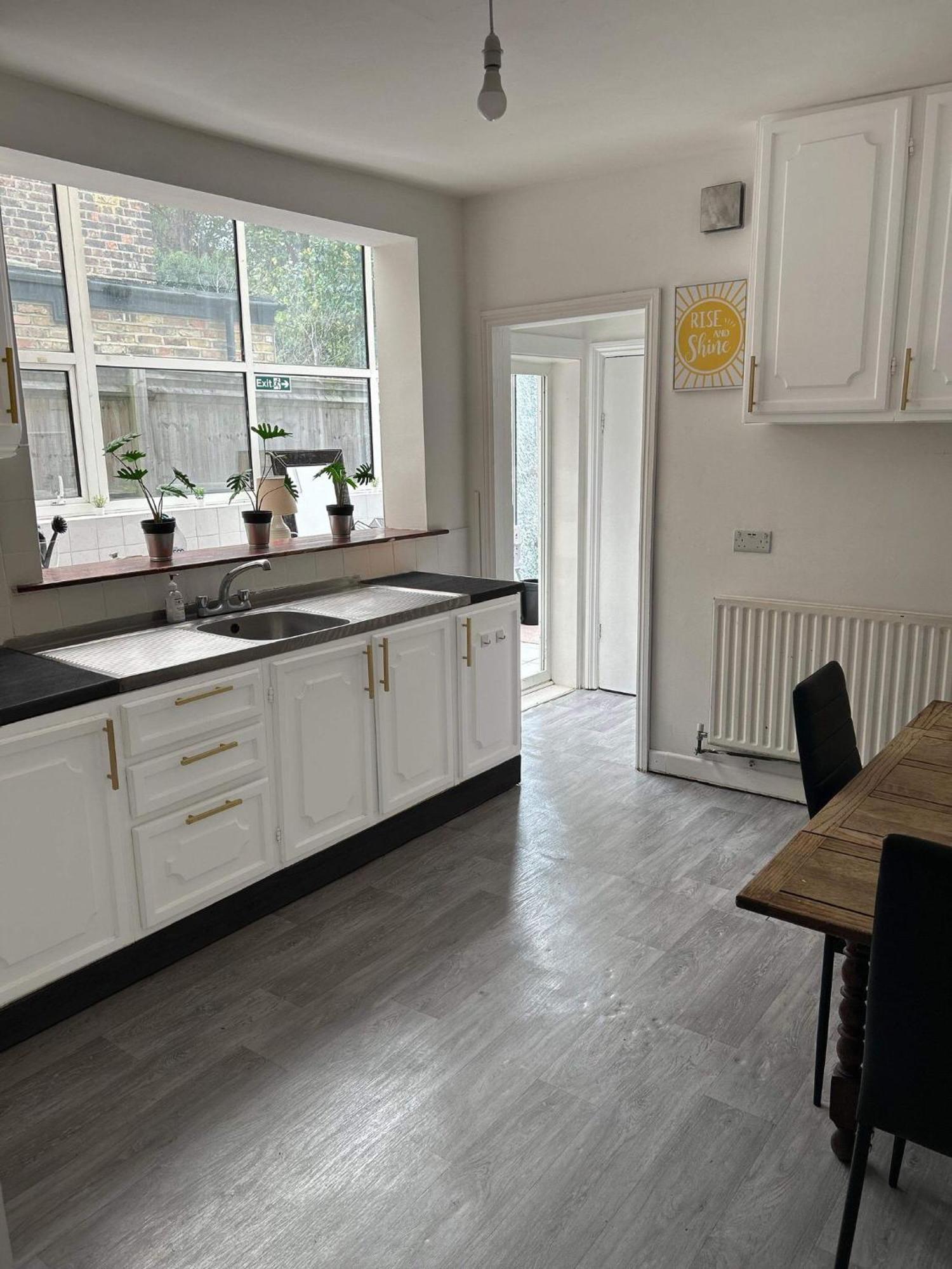 Balham, South Spacious 3 * Londra